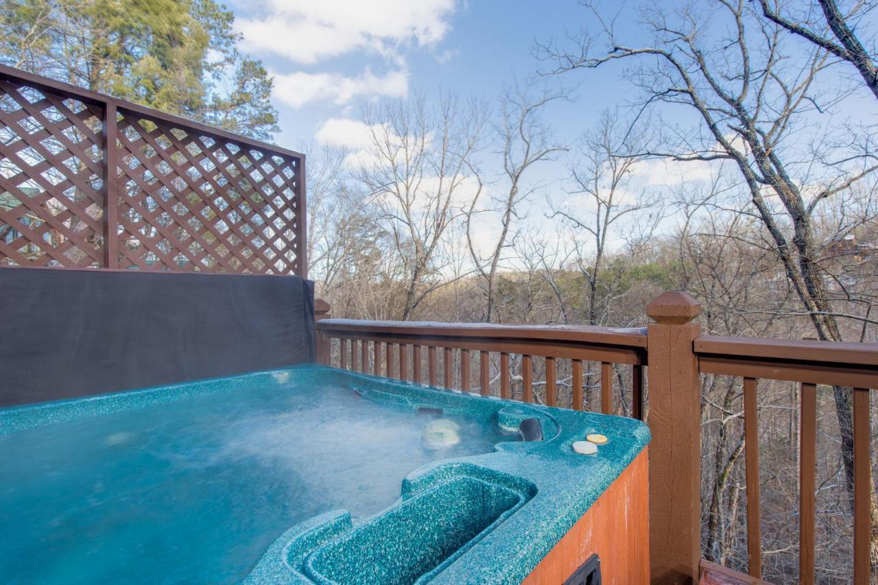 Wildwood Cove, 2 Bedrooms, Fireplace, Wifi, Jetted Tub, Hot Tub, Sleeps 6 Sevierville Bagian luar foto