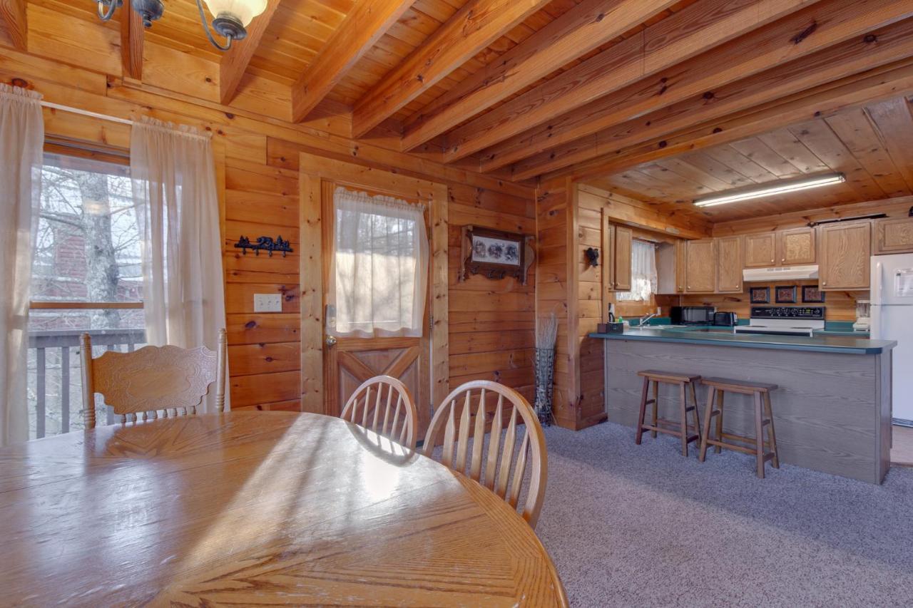 Wildwood Cove, 2 Bedrooms, Fireplace, Wifi, Jetted Tub, Hot Tub, Sleeps 6 Sevierville Bagian luar foto