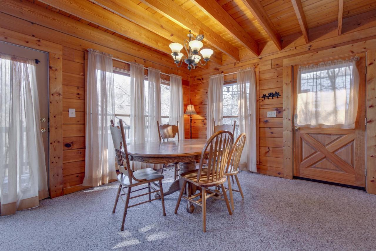 Wildwood Cove, 2 Bedrooms, Fireplace, Wifi, Jetted Tub, Hot Tub, Sleeps 6 Sevierville Bagian luar foto