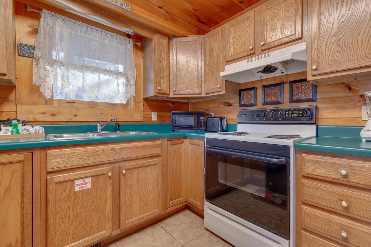 Wildwood Cove, 2 Bedrooms, Fireplace, Wifi, Jetted Tub, Hot Tub, Sleeps 6 Sevierville Bagian luar foto