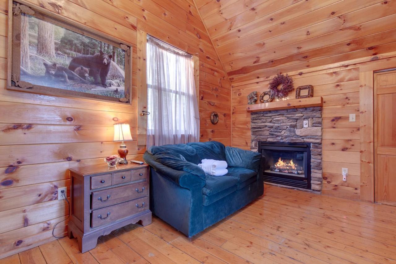 Wildwood Cove, 2 Bedrooms, Fireplace, Wifi, Jetted Tub, Hot Tub, Sleeps 6 Sevierville Bagian luar foto