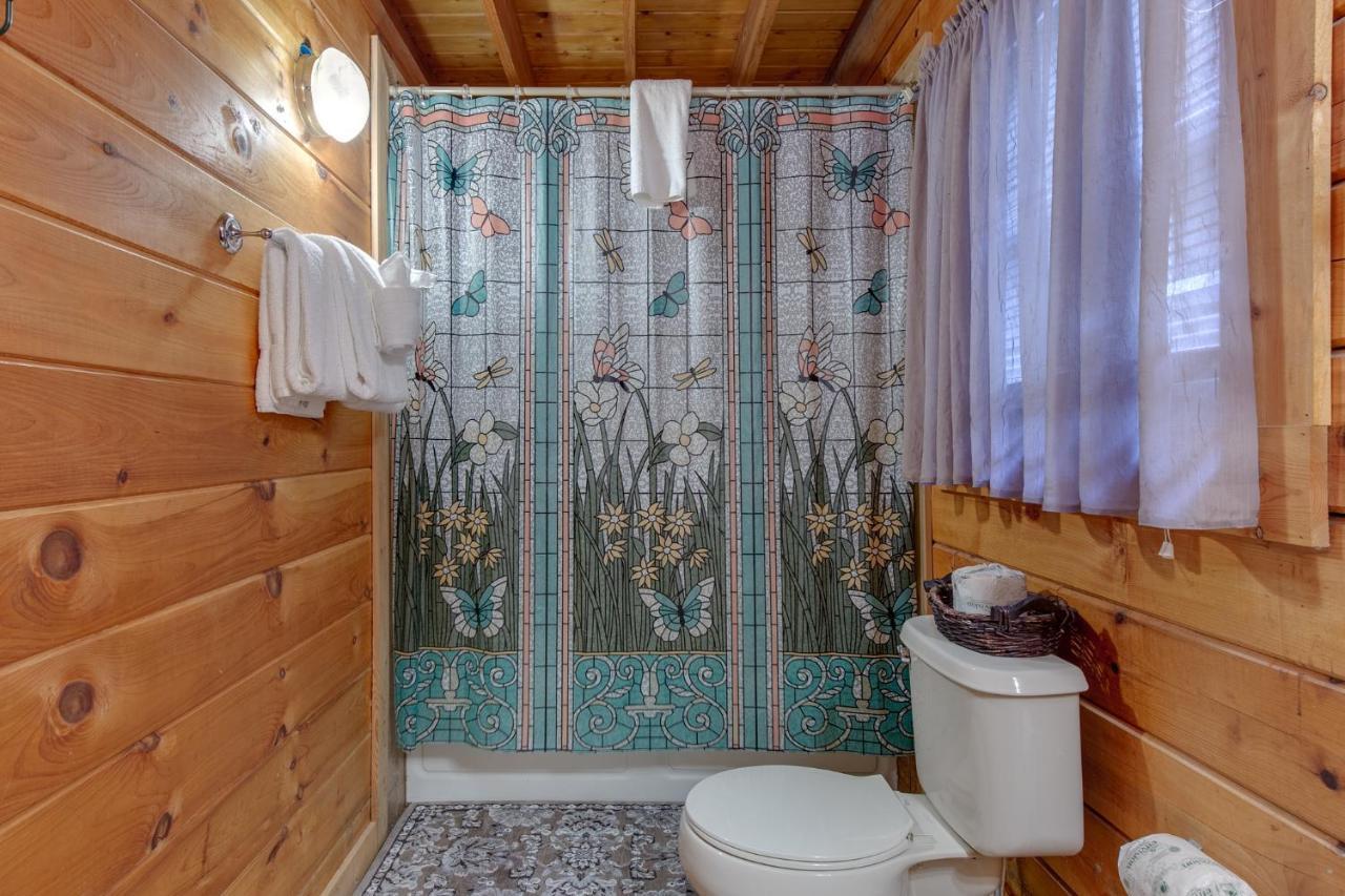 Wildwood Cove, 2 Bedrooms, Fireplace, Wifi, Jetted Tub, Hot Tub, Sleeps 6 Sevierville Bagian luar foto