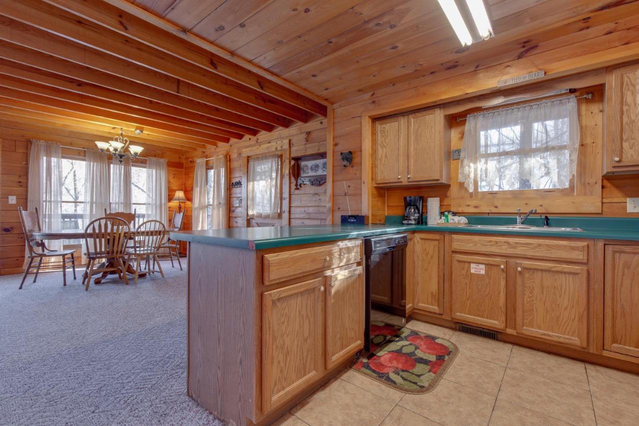 Wildwood Cove, 2 Bedrooms, Fireplace, Wifi, Jetted Tub, Hot Tub, Sleeps 6 Sevierville Bagian luar foto